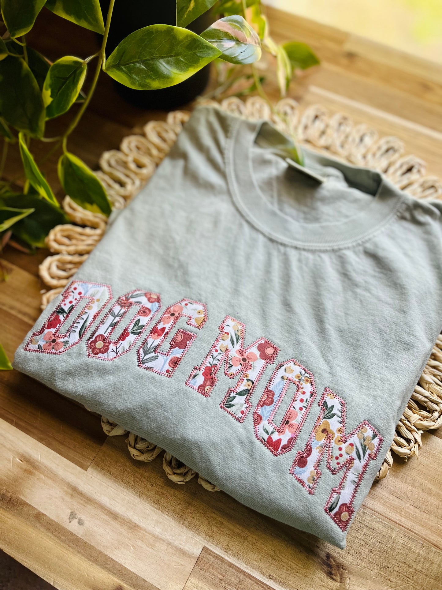 Dog Mom Floral Applique T-Shirt